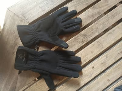 gloves gloves