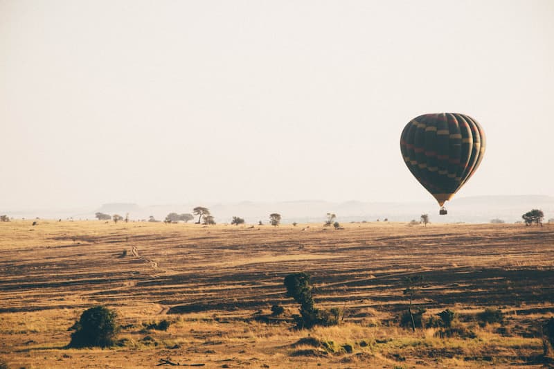 Balloon over Serengeti